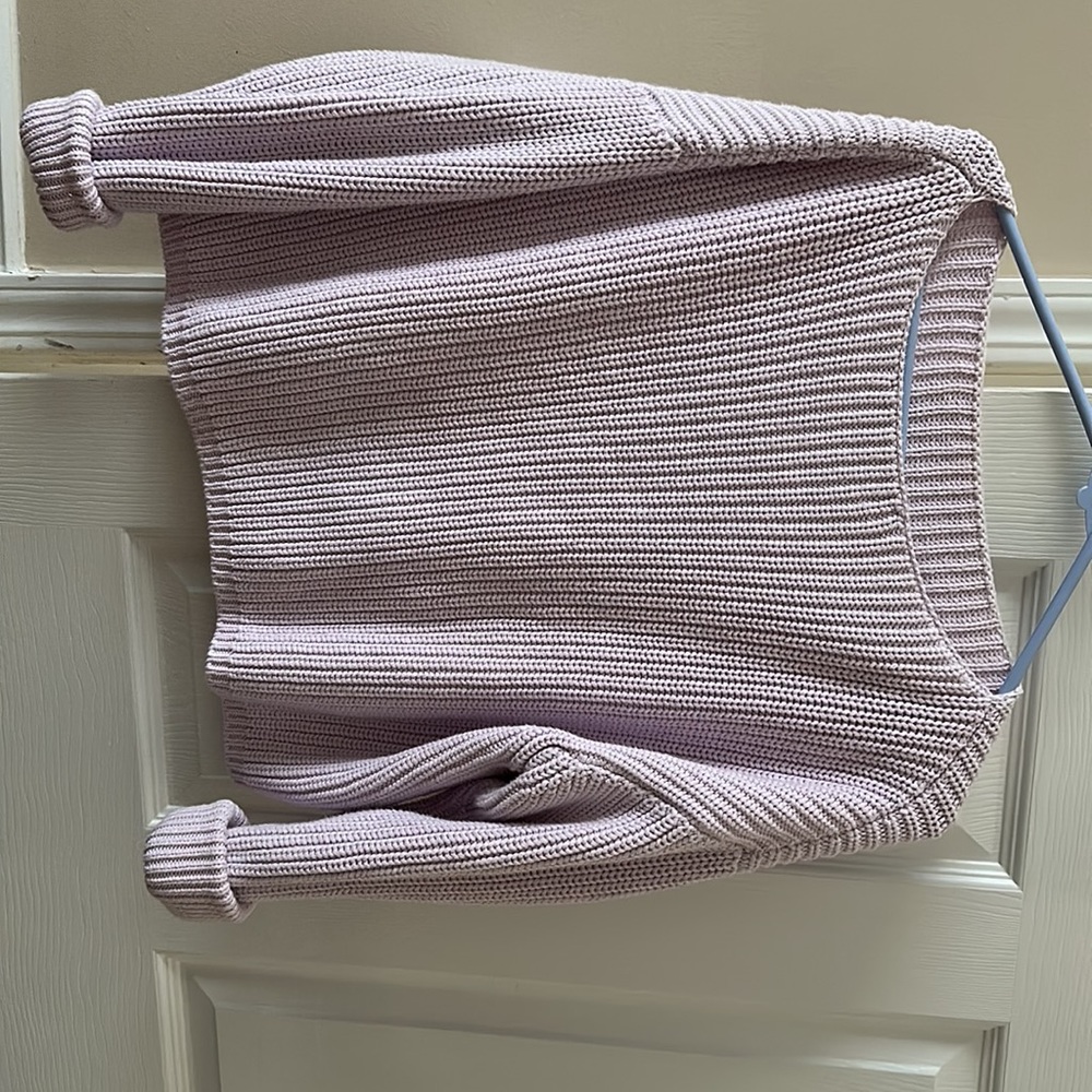 Looks totally brand new I wore it once and it has no stains!!!